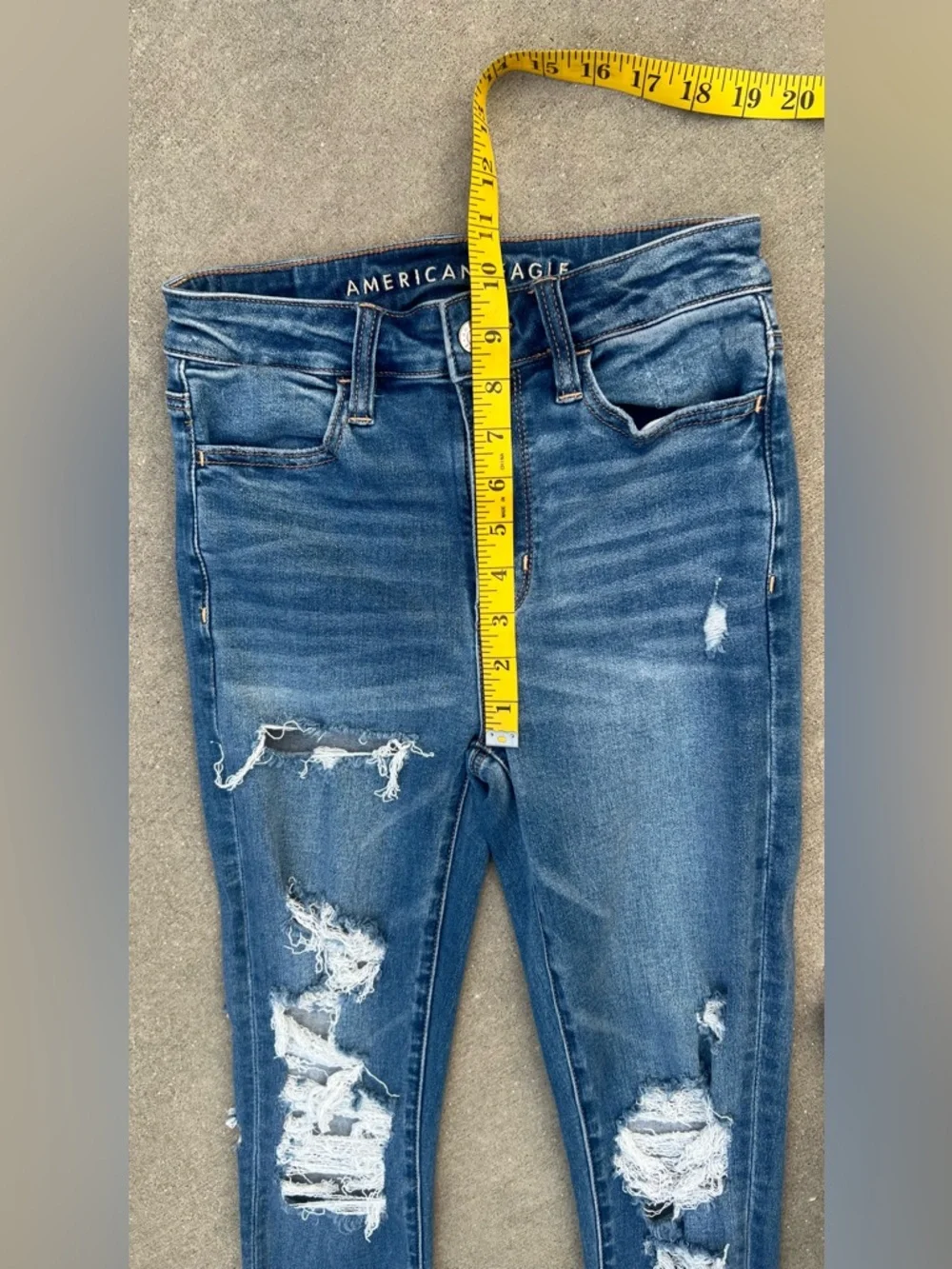 AEO Festival Blue Wash Distressed High Rise Skinny Jeans 2R Stretch Denim Y2K